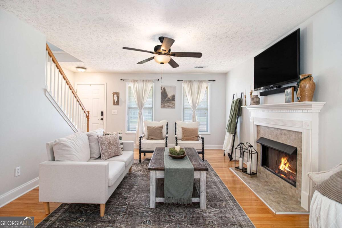 106 Calico LOOP