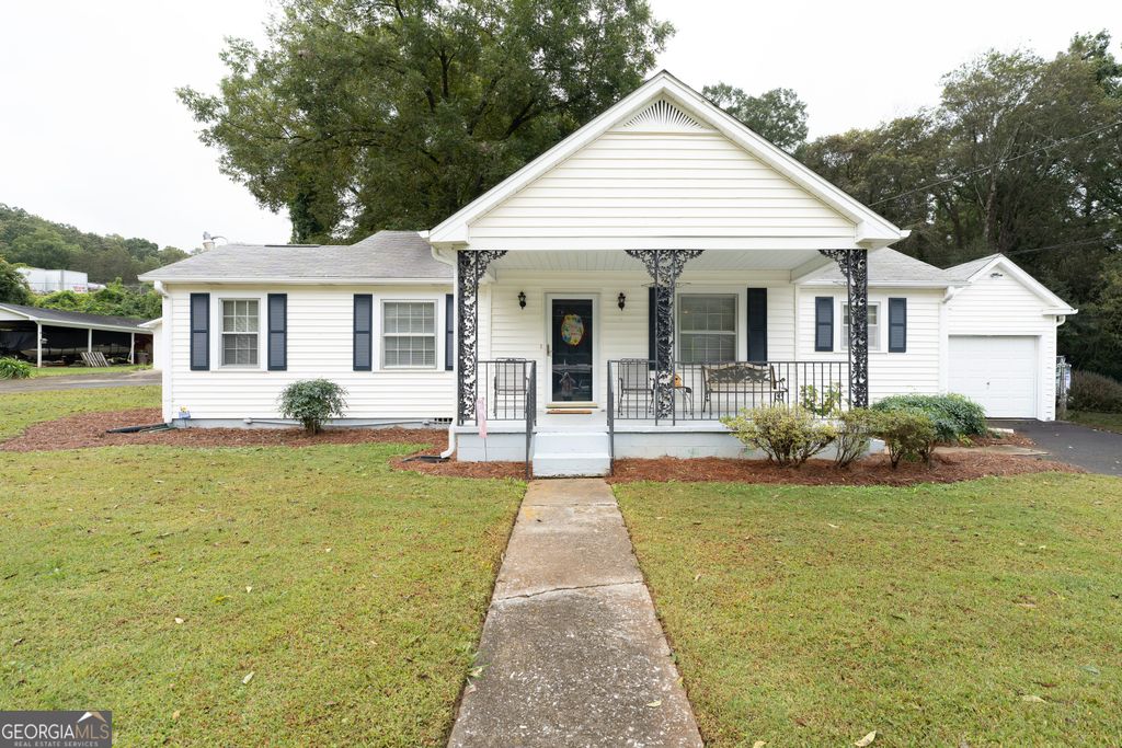 Photo of 13 Spring Circle SE, Lindale, GA 30147 (MLS # 10624317)