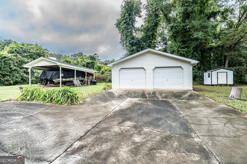 Photo of 13 Spring Circle SE, Lindale, GA 30147 (MLS # 10624317)