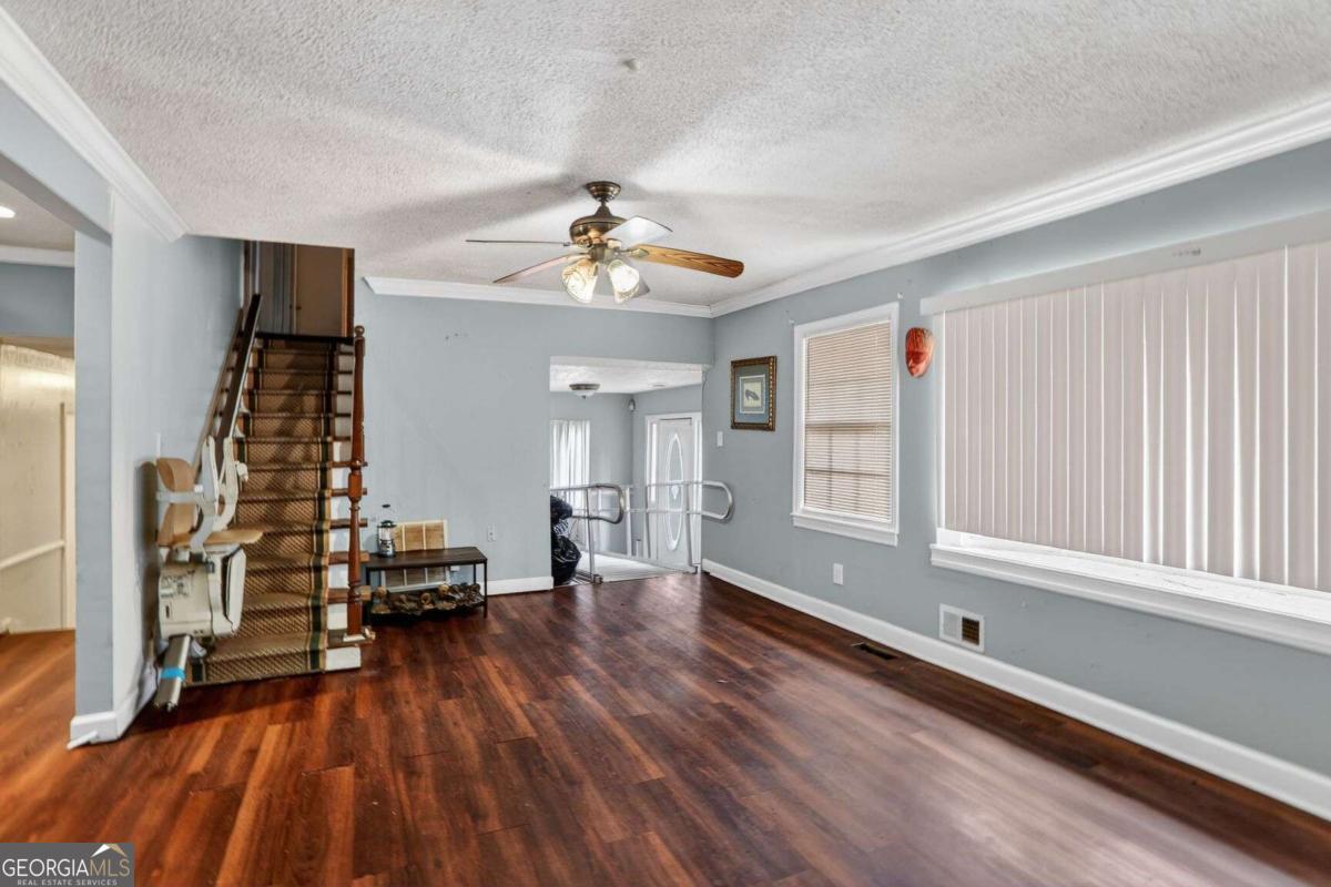 1781 Childress DR SW