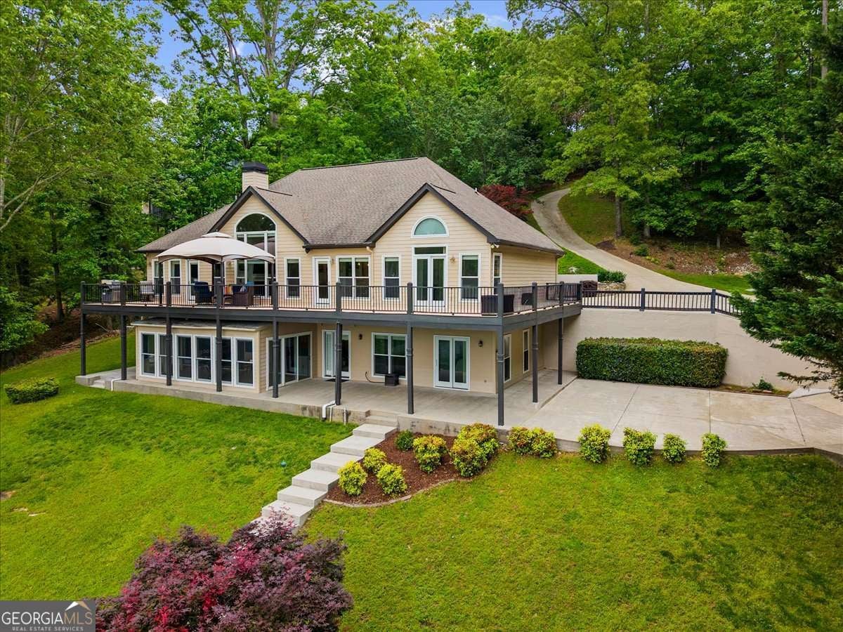 3386 Small Woods LN