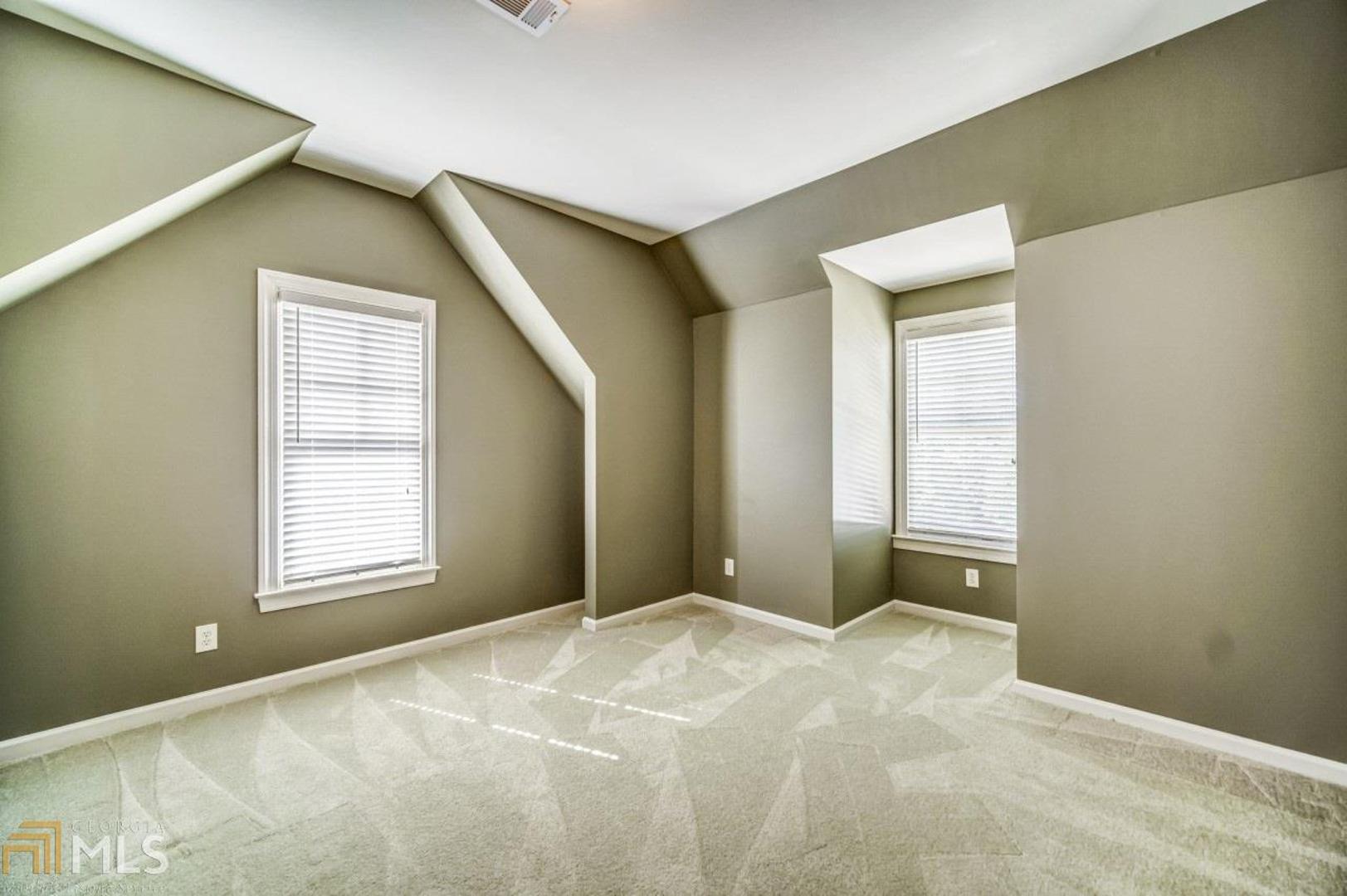 Enclave At Sope Creek - Residential