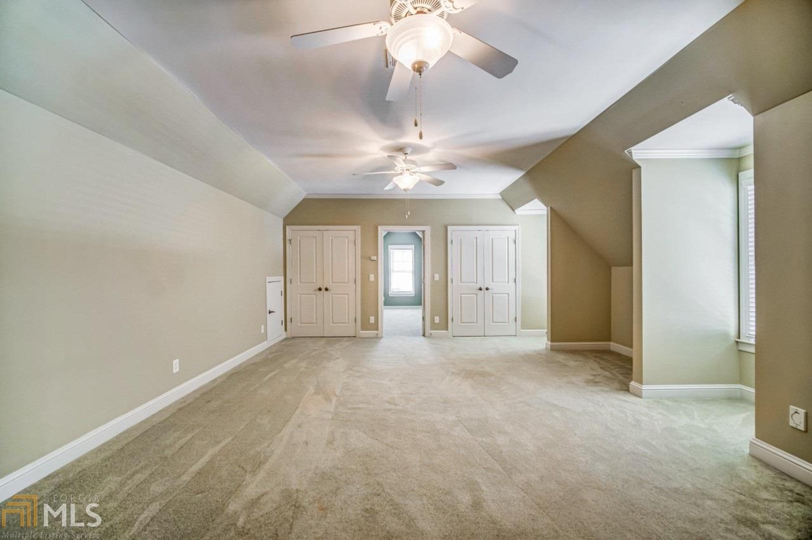 Enclave At Sope Creek - Residential