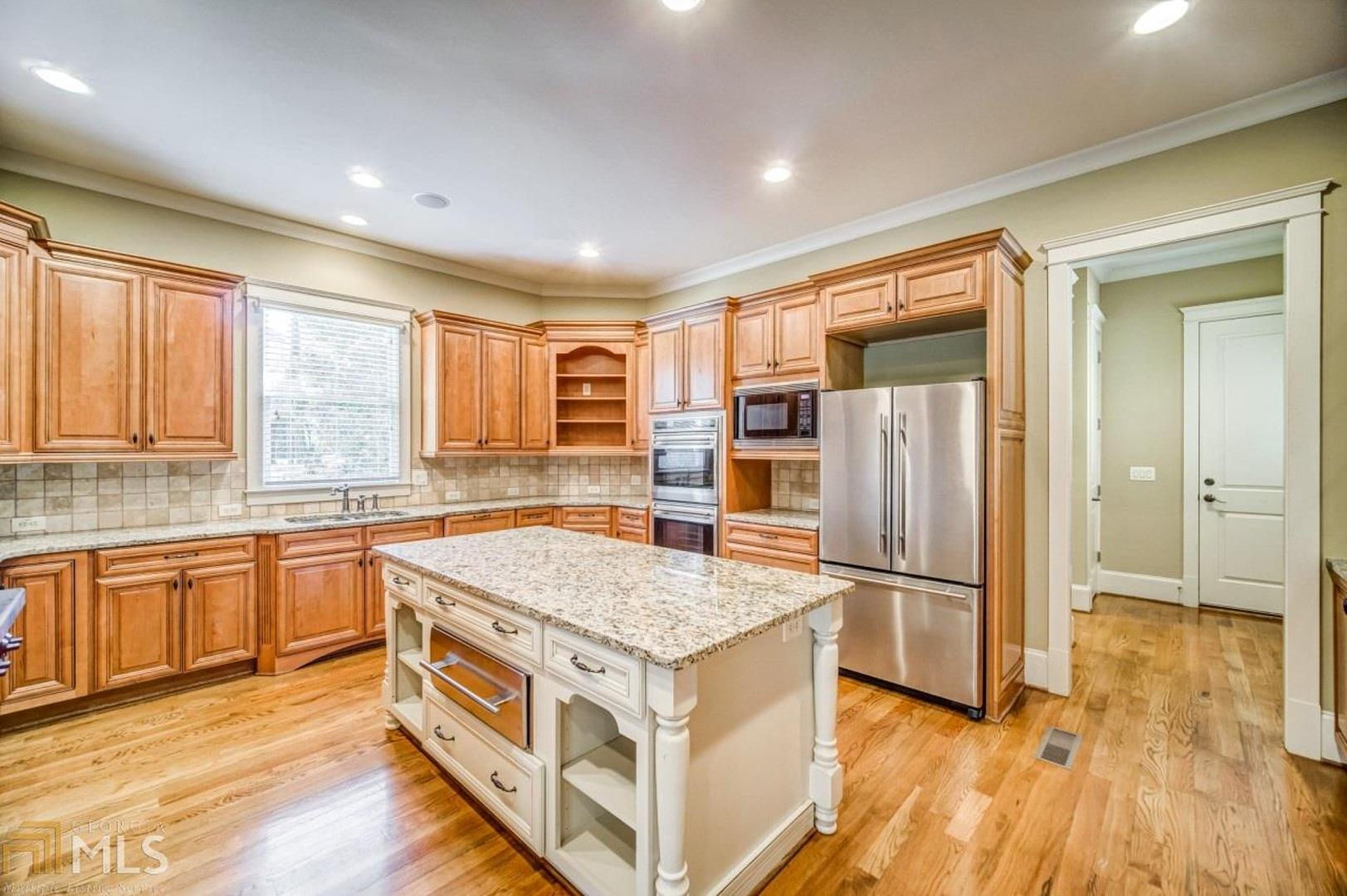 Enclave At Sope Creek - Residential
