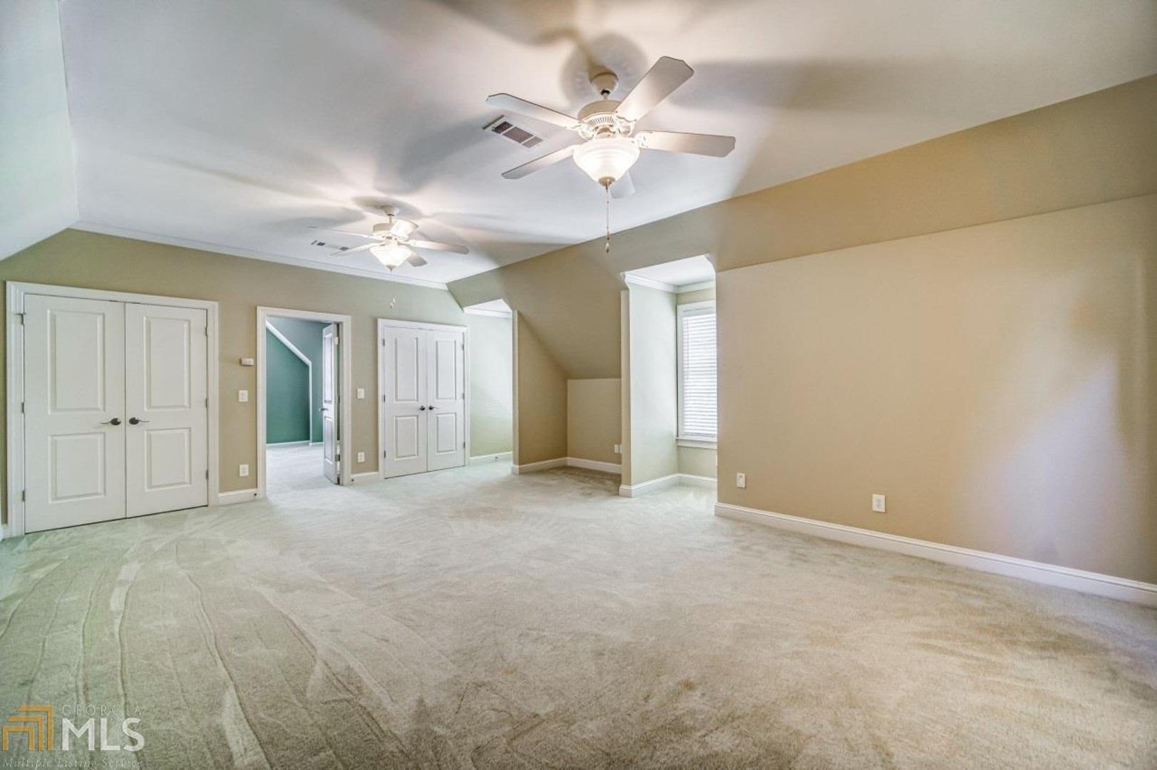 Enclave At Sope Creek - Residential