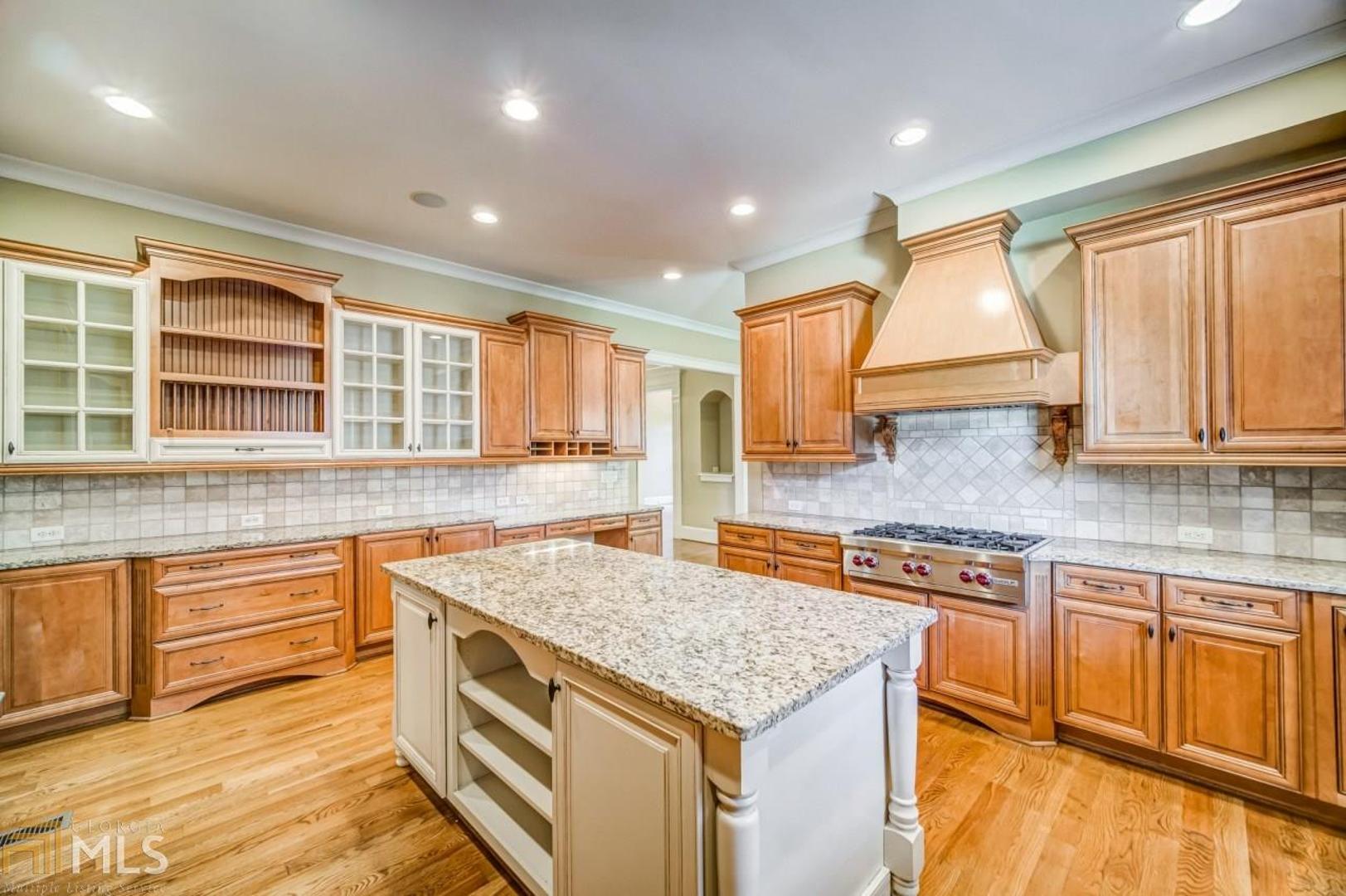 Enclave At Sope Creek - Residential