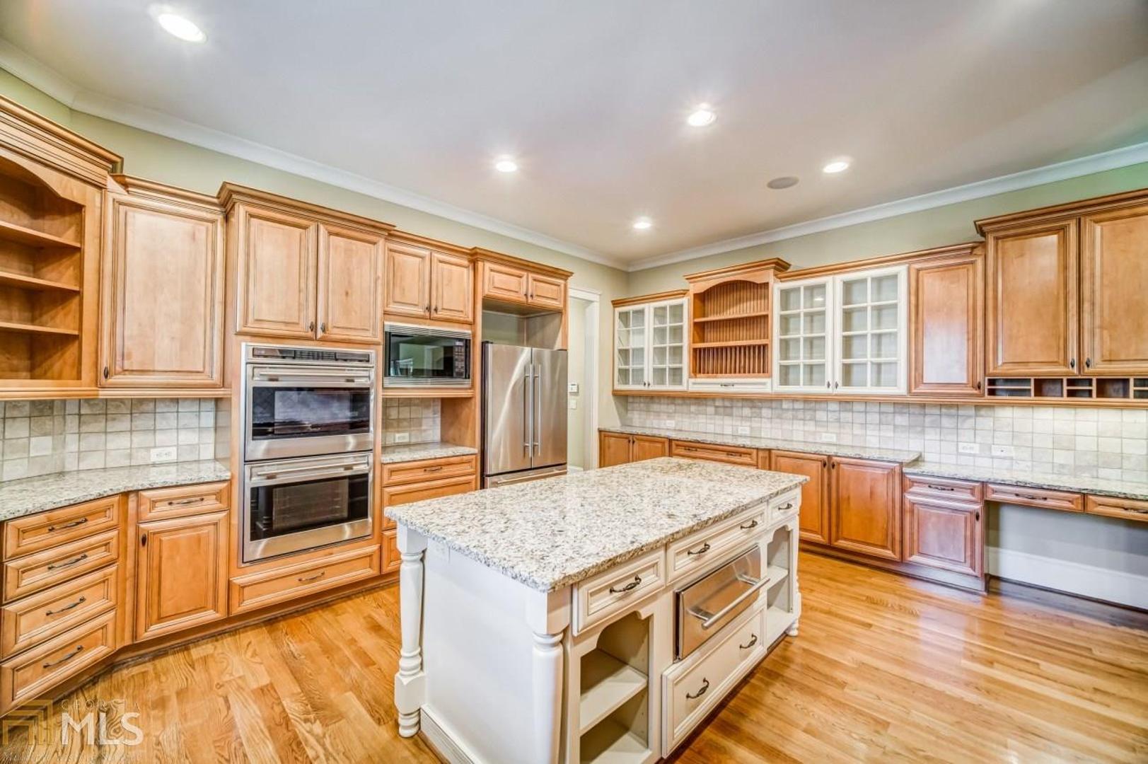 Enclave At Sope Creek - Residential