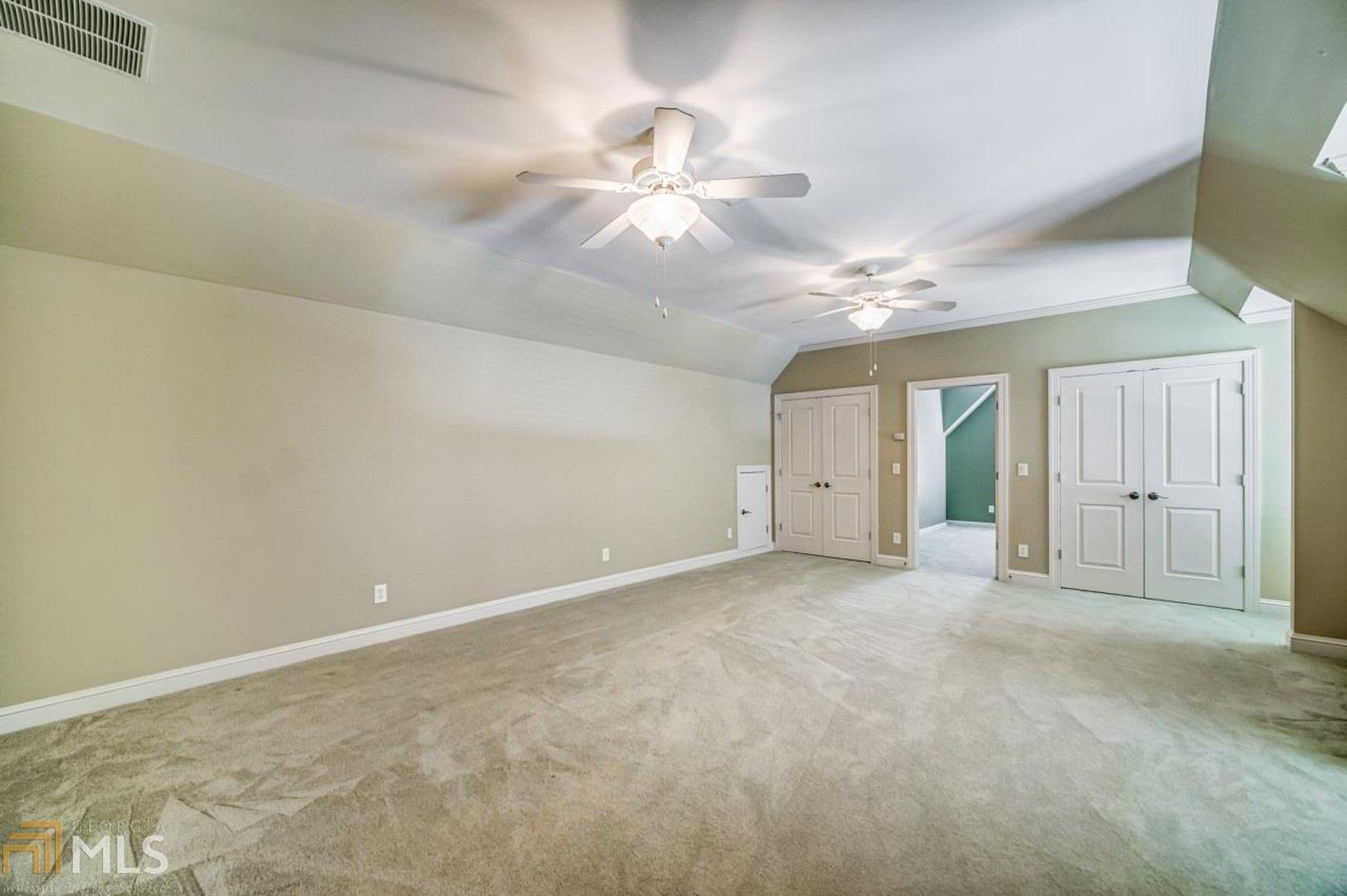 Enclave At Sope Creek - Residential
