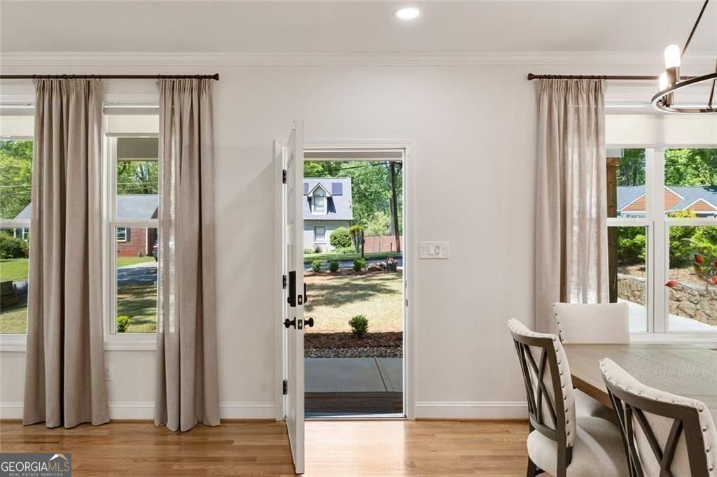 2553 Creekwood TER