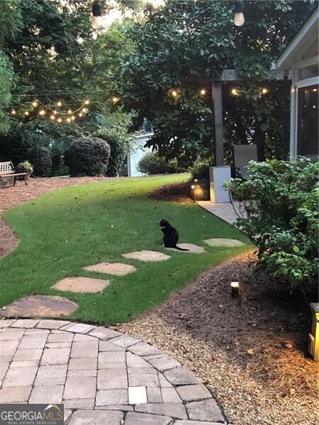 Roswell, Georgia 30075, United States, 4 Bedrooms Bedrooms, ,3 BathroomsBathrooms,Residential,Pending,78357