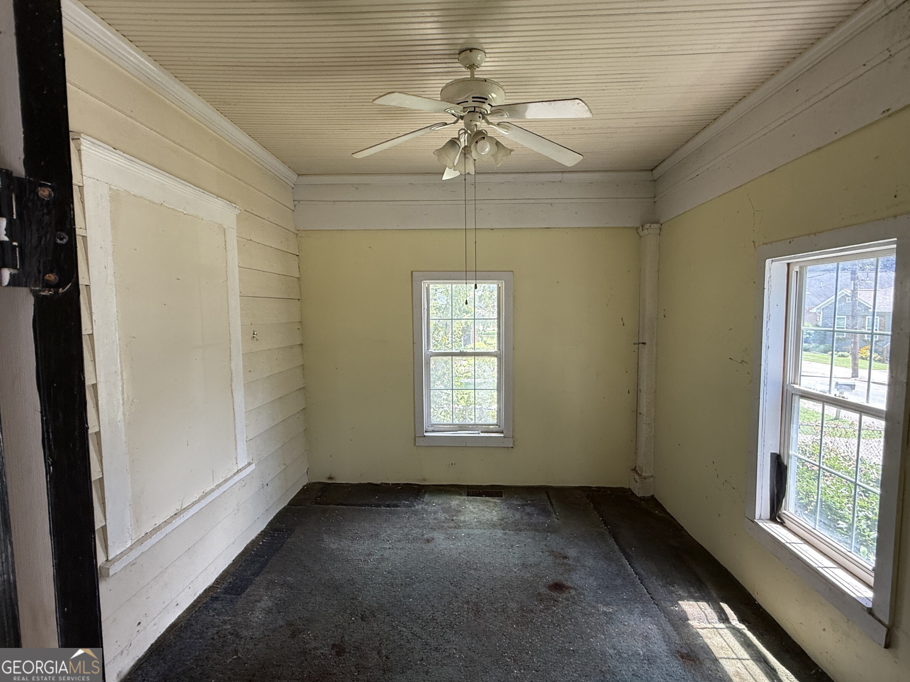 1587 Pineview TER