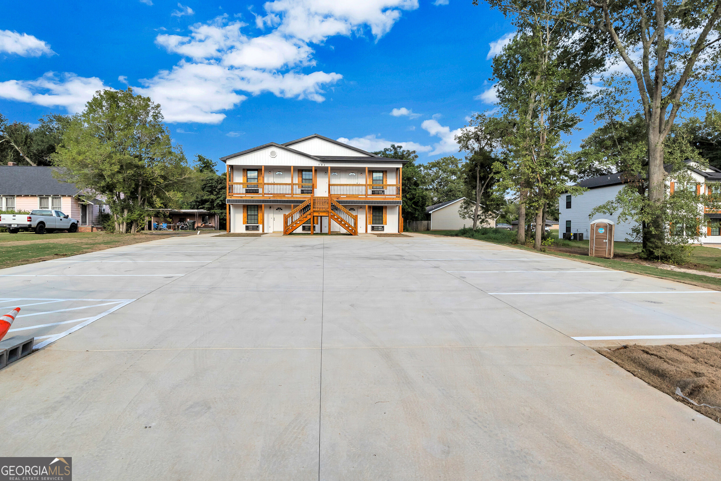 703 Carver
