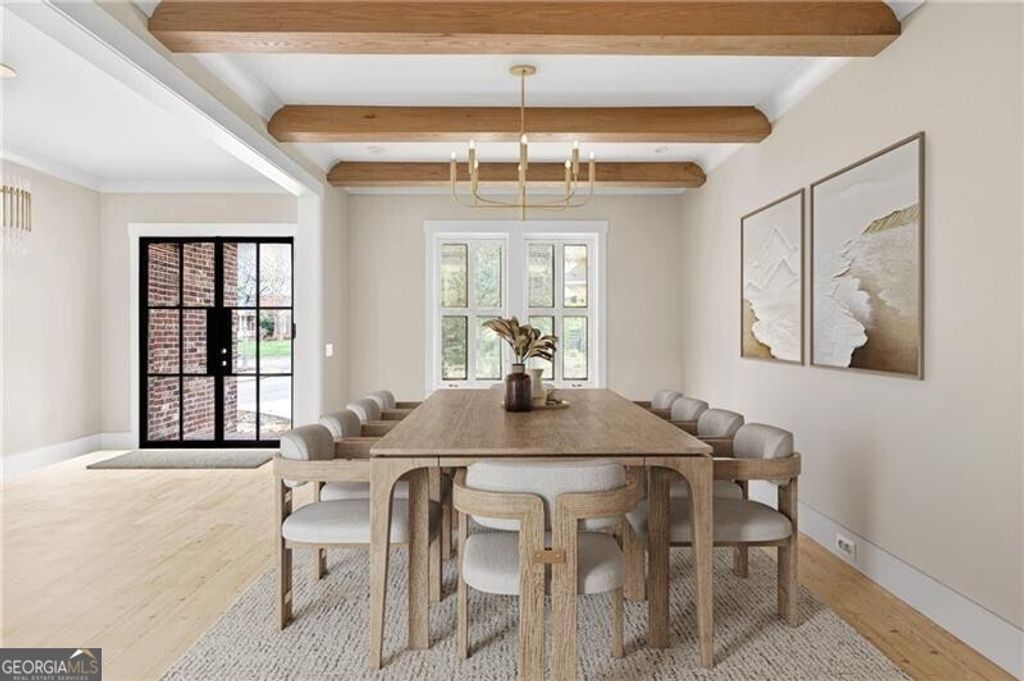 Photo of 1330 Twelve Oaks Circle NW, Atlanta, GA 30327 (MLS # 10726319)