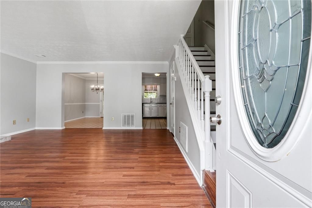 2888 Aspen Woods Entry