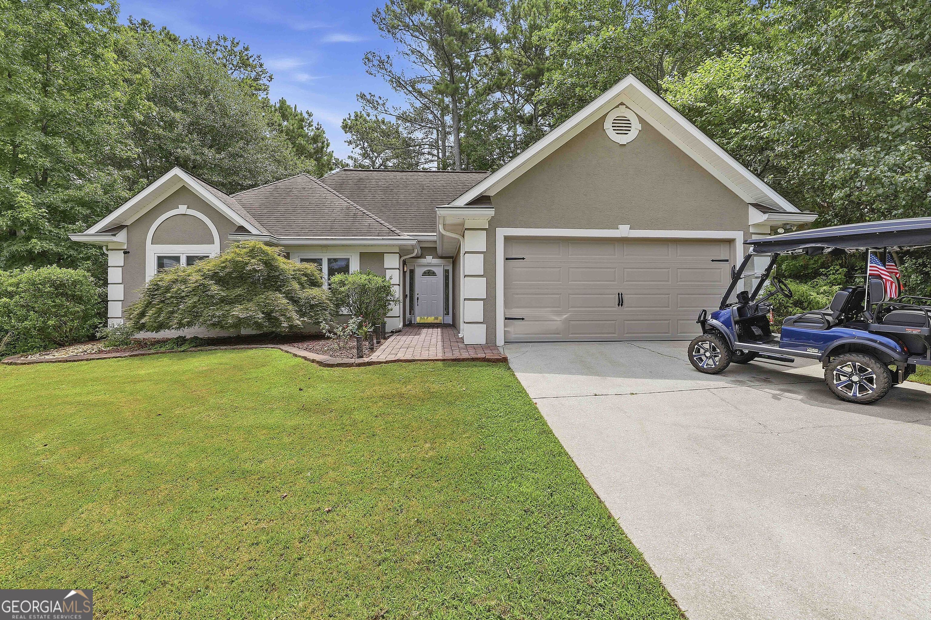 102 Belvedere LN