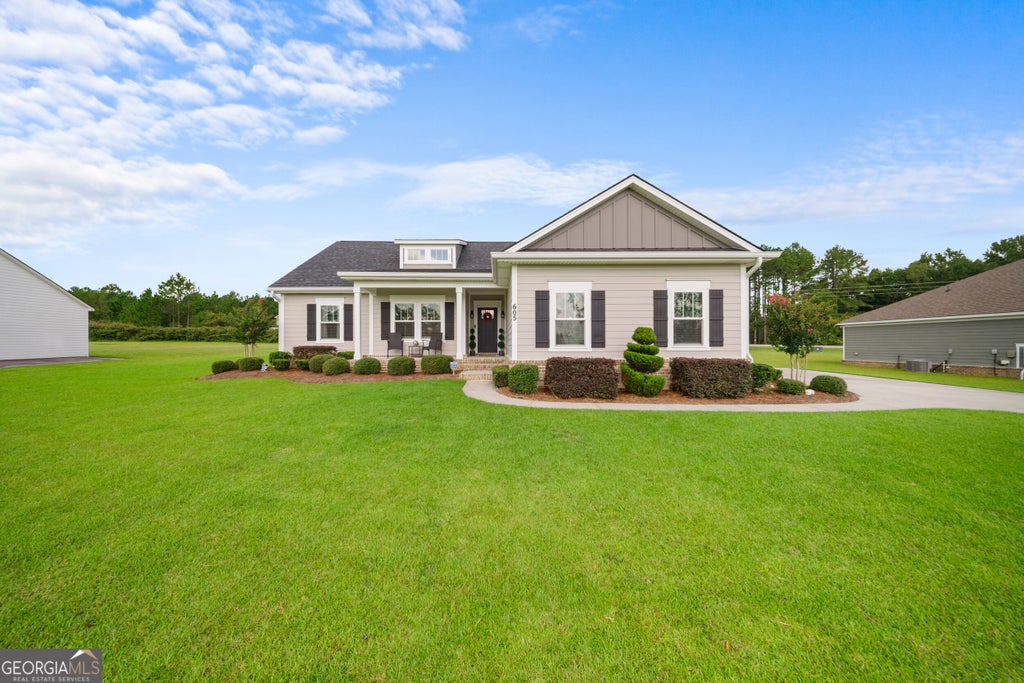 Photo of 605 Bridle Run, Statesboro, GA 30458 (MLS # 10867409)