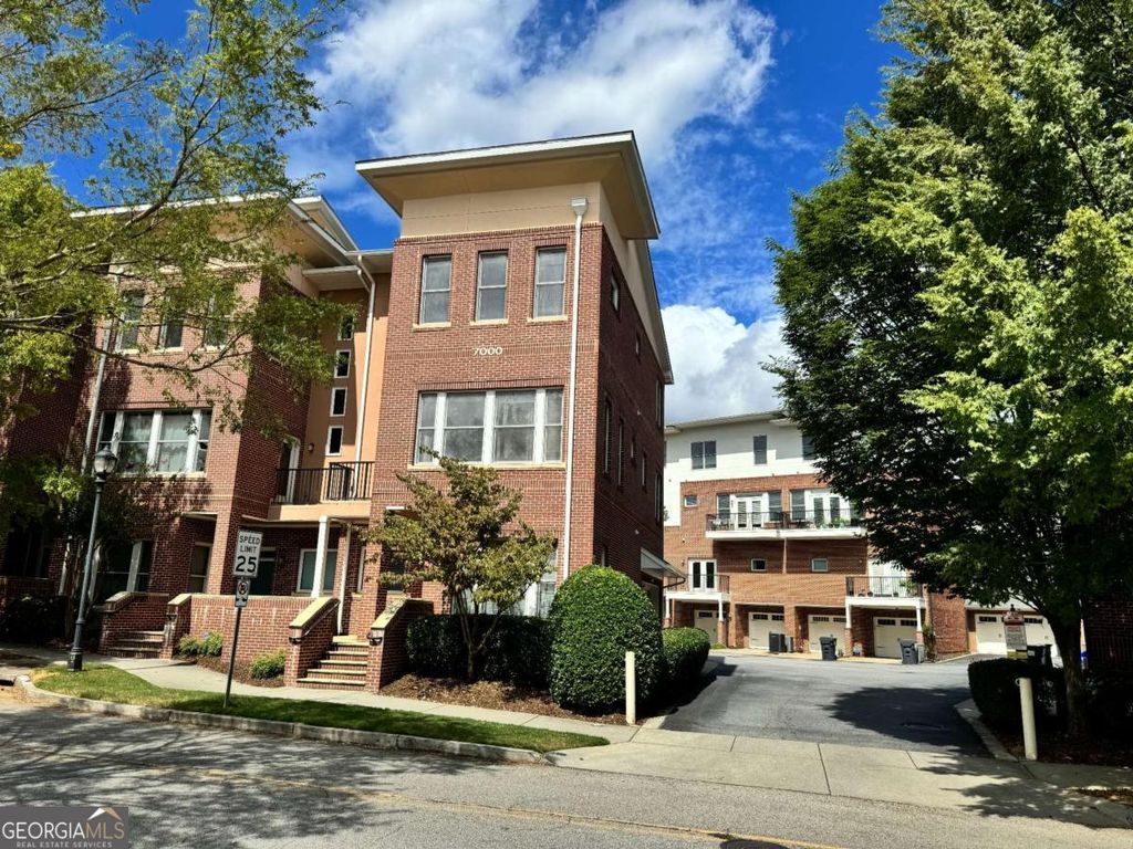 Photo of 745 Fountainhead Lane #123, Atlanta, GA 30324 (MLS # 10693408)