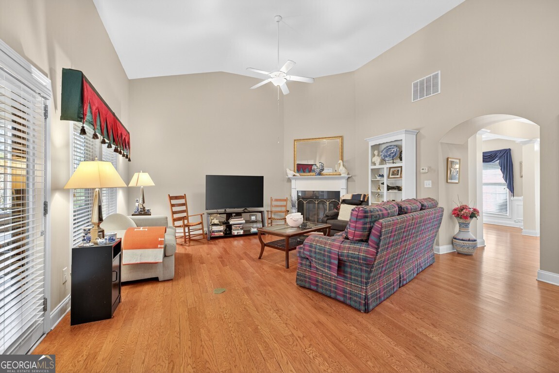 Willoughby Cove - Residential