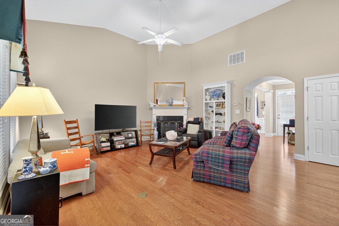 Willoughby Cove - Residential