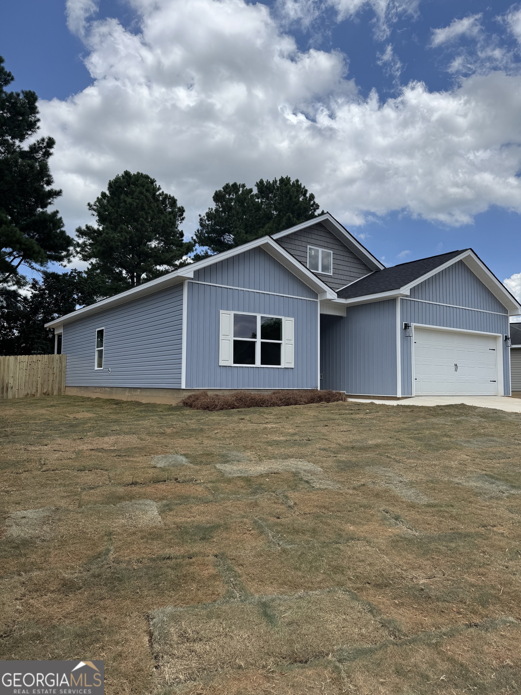 205 Laurel Woods DR