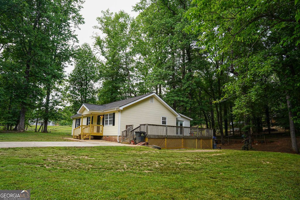 Photo of 11 Mountainside Drive E, Dawsonville, GA 30534 (MLS # 10769739)