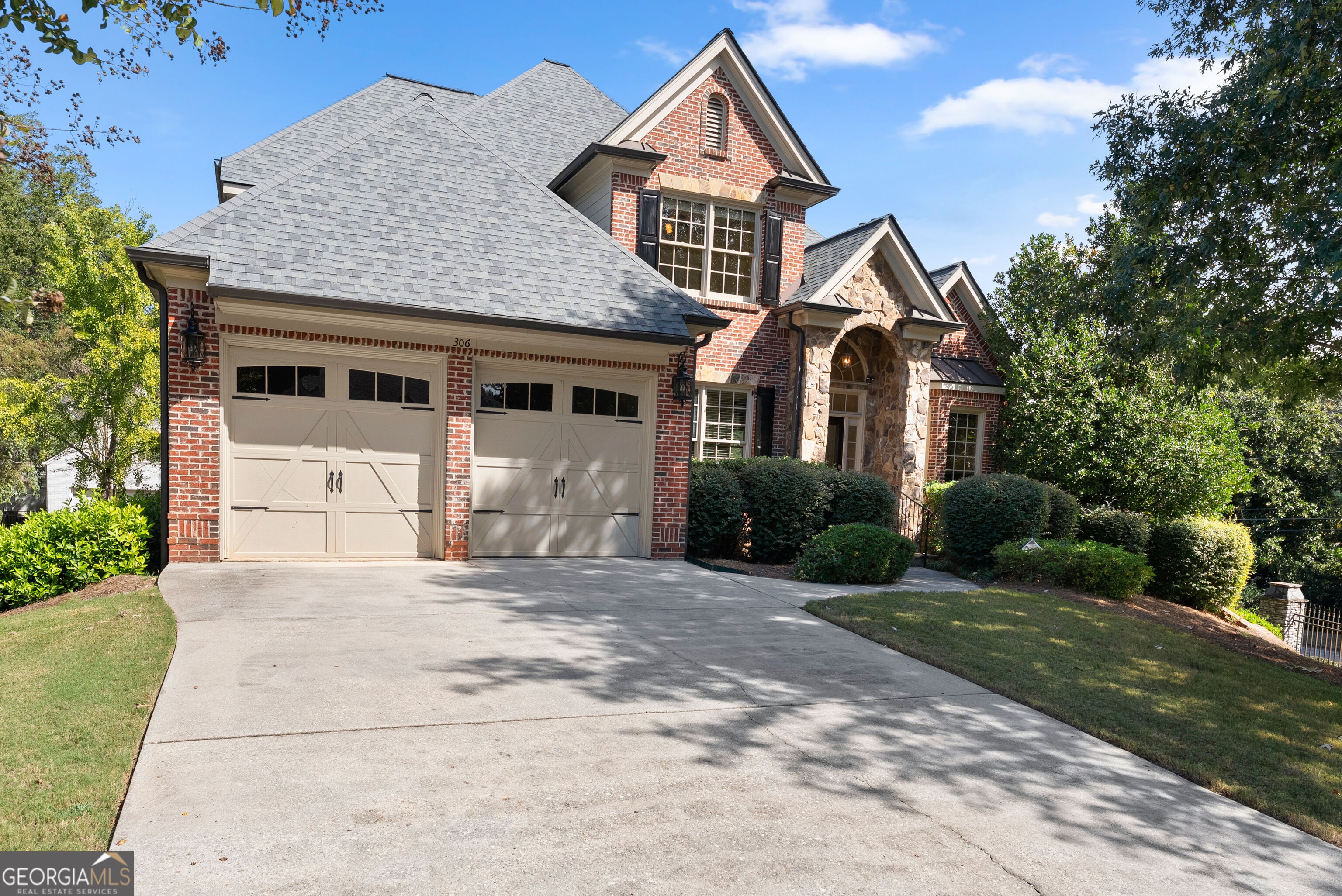 306 Vinings WALK NW