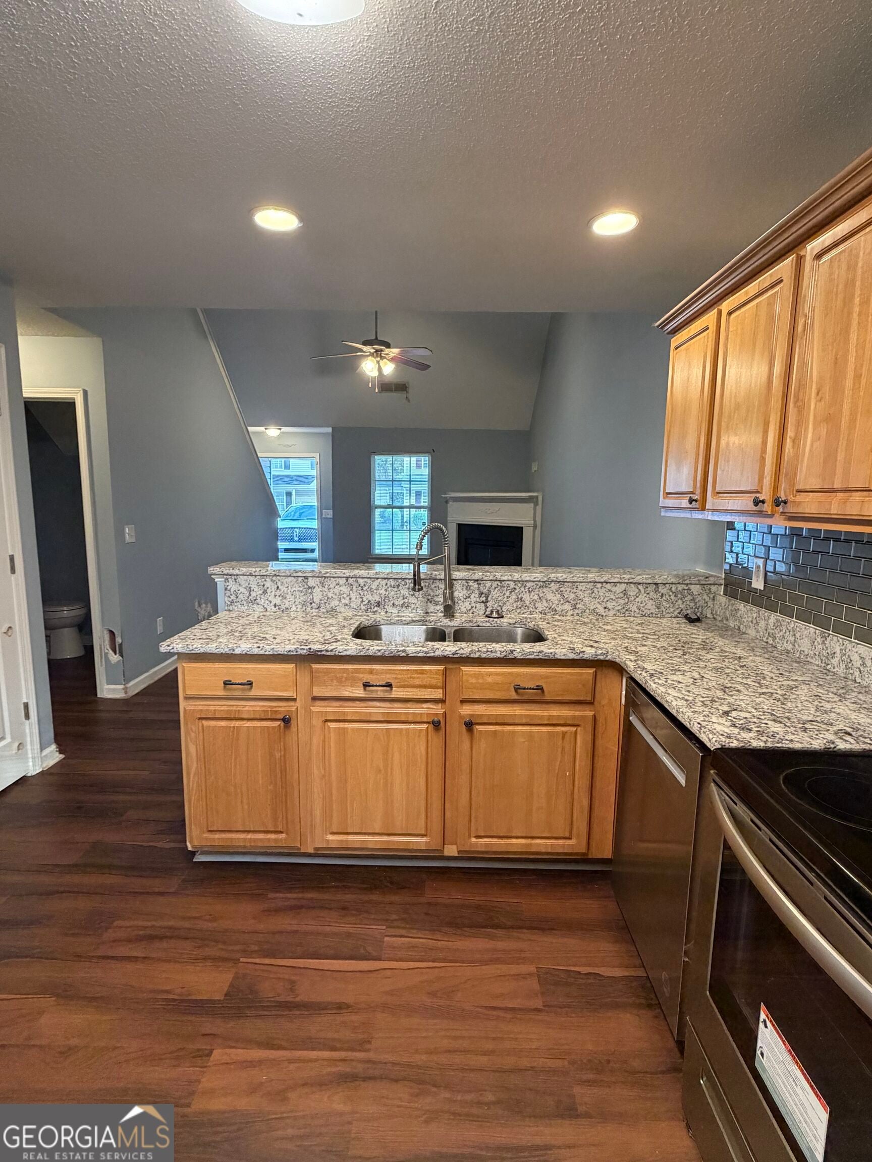 625 Stadler Pointe
