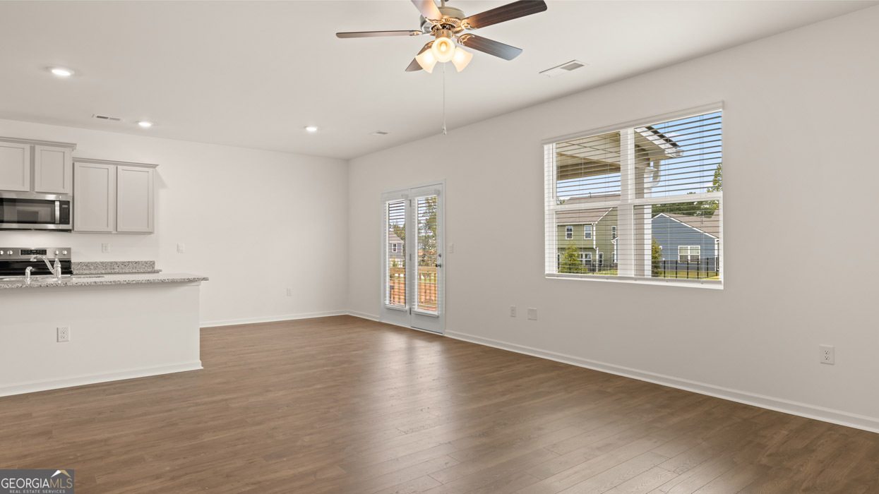 Twin Lakes - Residential