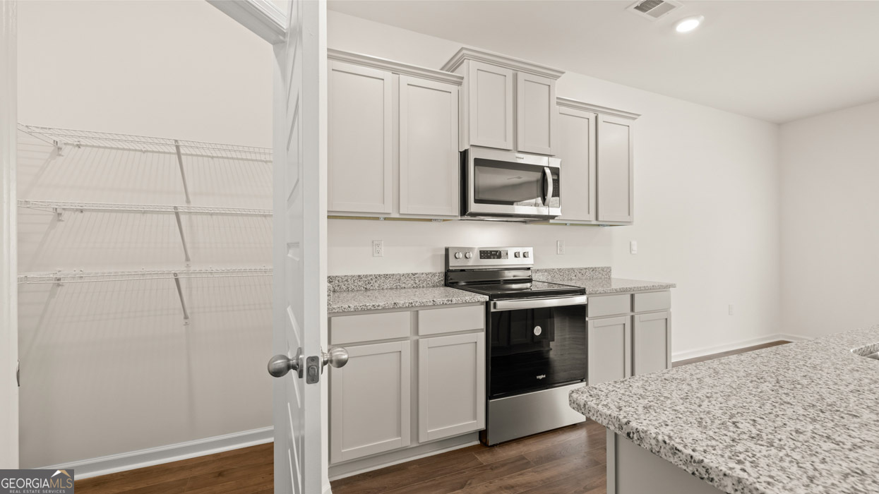 Twin Lakes - Residential
