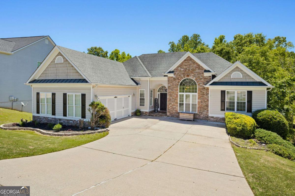 310 Oscar WAY