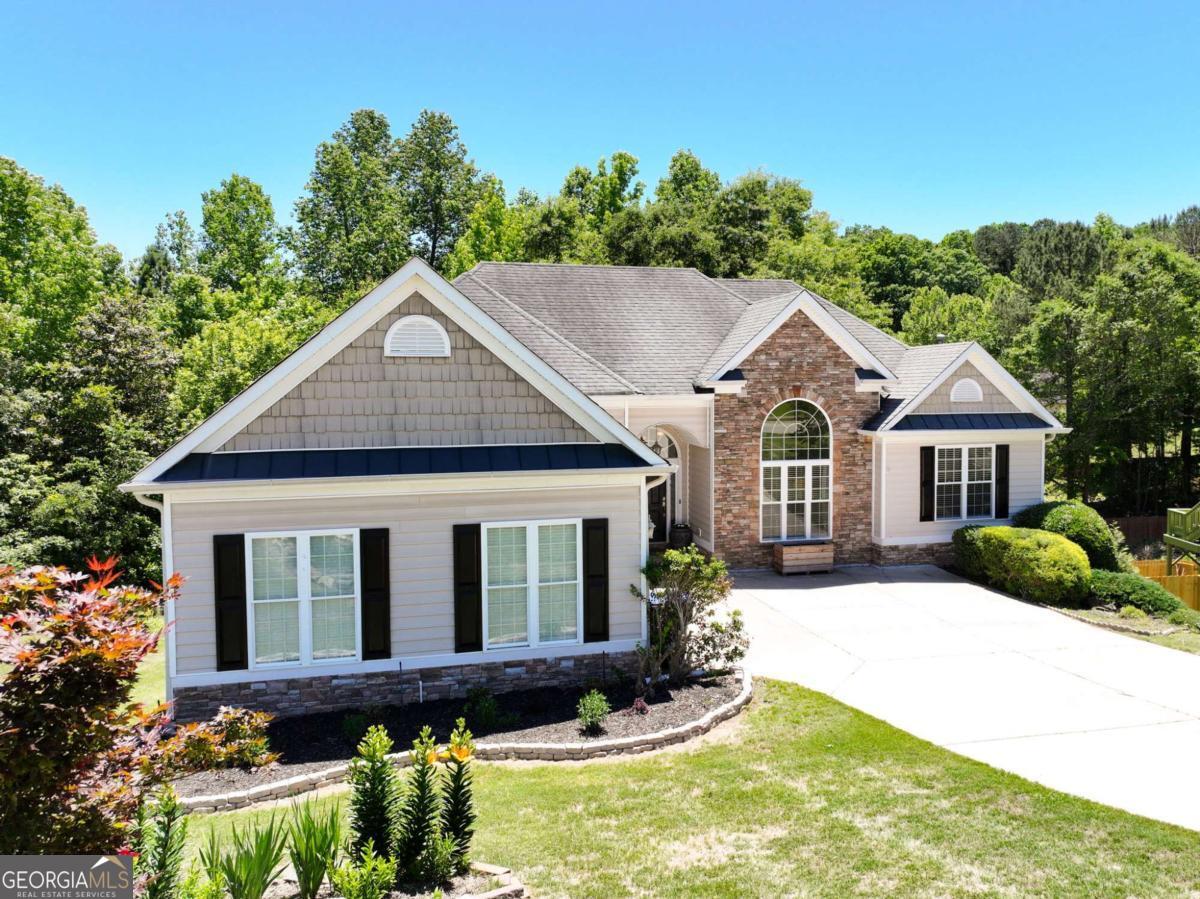 310 Oscar WAY