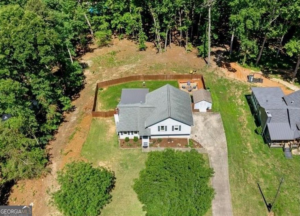 Photo of 1505 Kimberly Place, Canton, GA 30114 (MLS # 10757895)