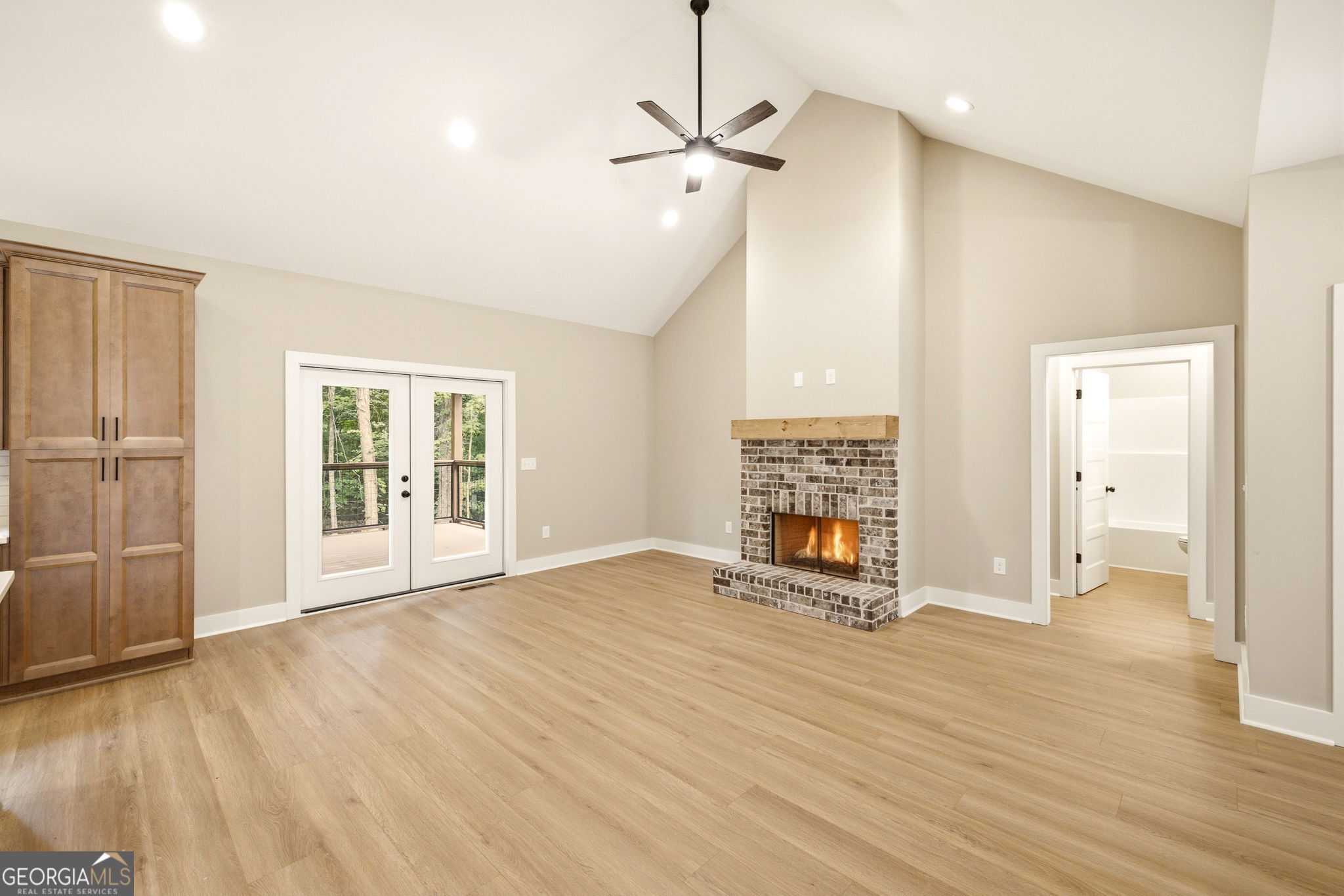 238 Singing Hills DR