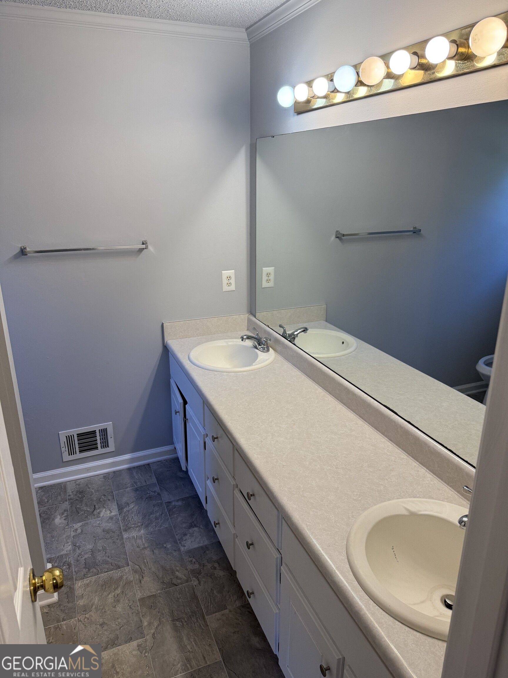 Pinewood Shores - Residential