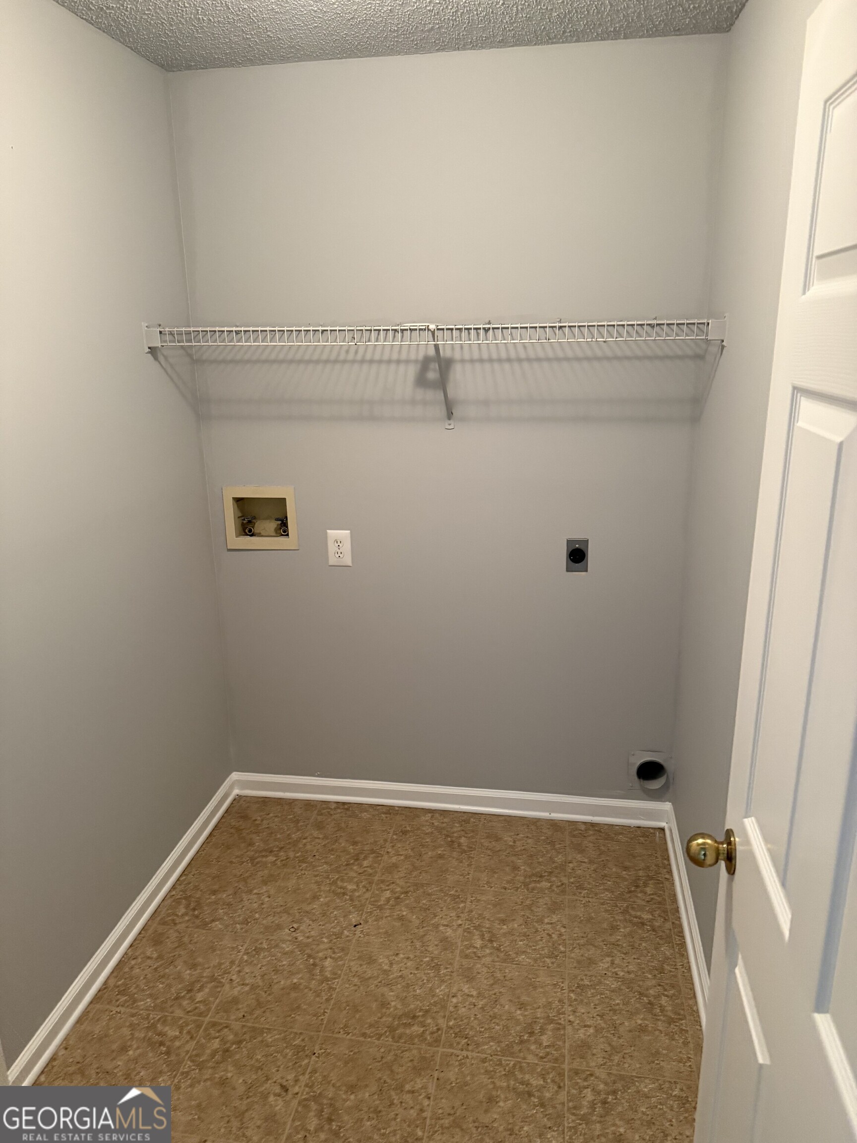 Pinewood Shores - Residential