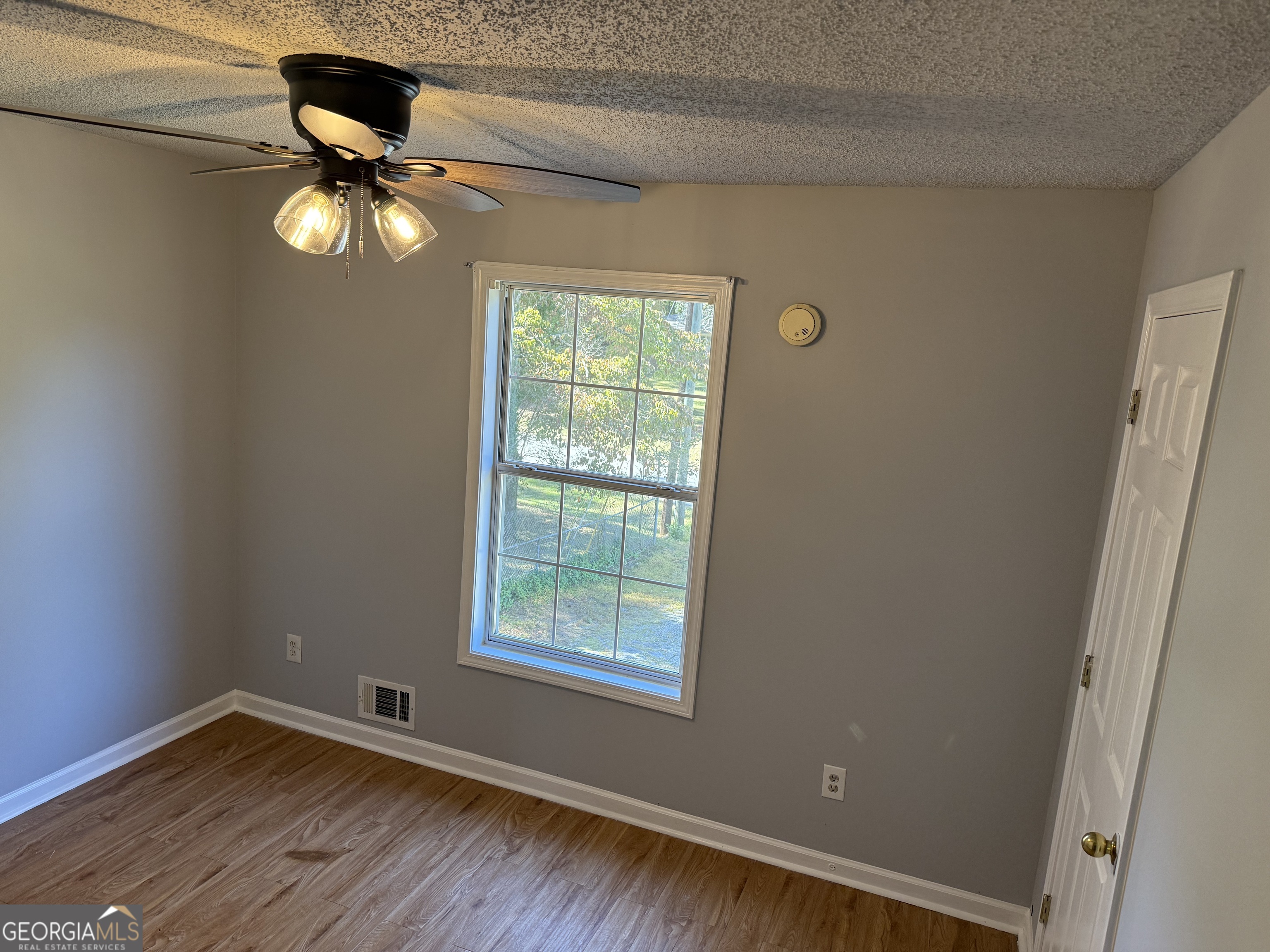 Pinewood Shores - Residential