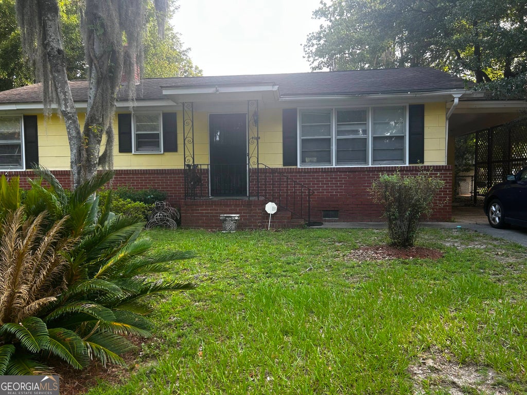 Photo of 2108 E 60th Street, Savannah, GA 31404 (MLS # 10812959)