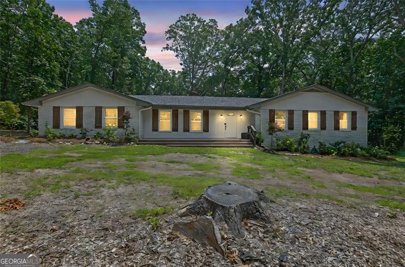 2546 Crestview