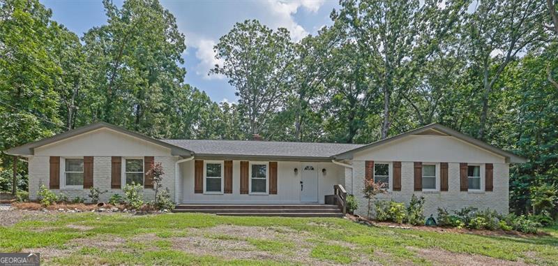 2546 Crestview