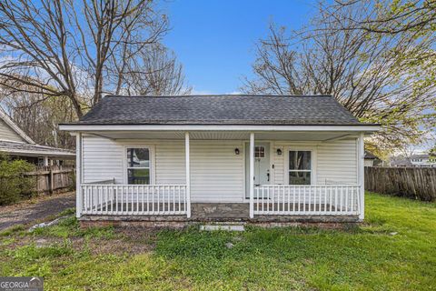 19 Walnut ST Aragon GA 30104