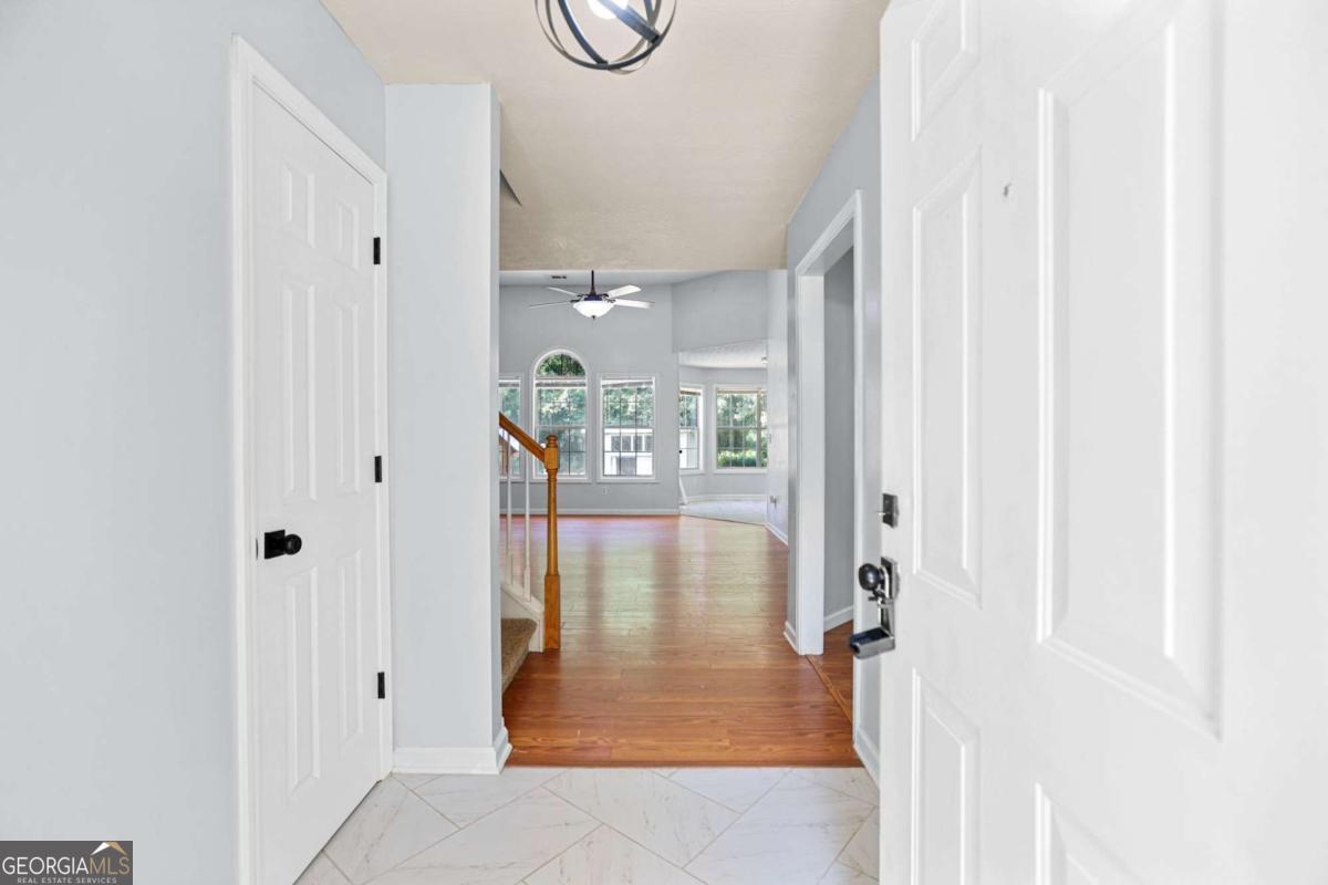 147 Calico LOOP