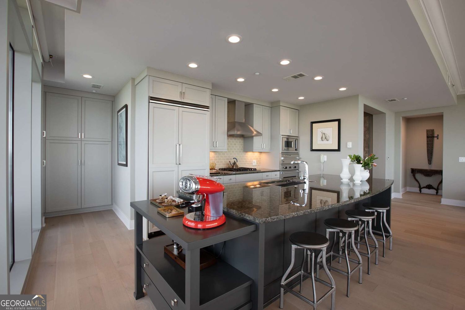 3630 Peachtree RD NE 3207