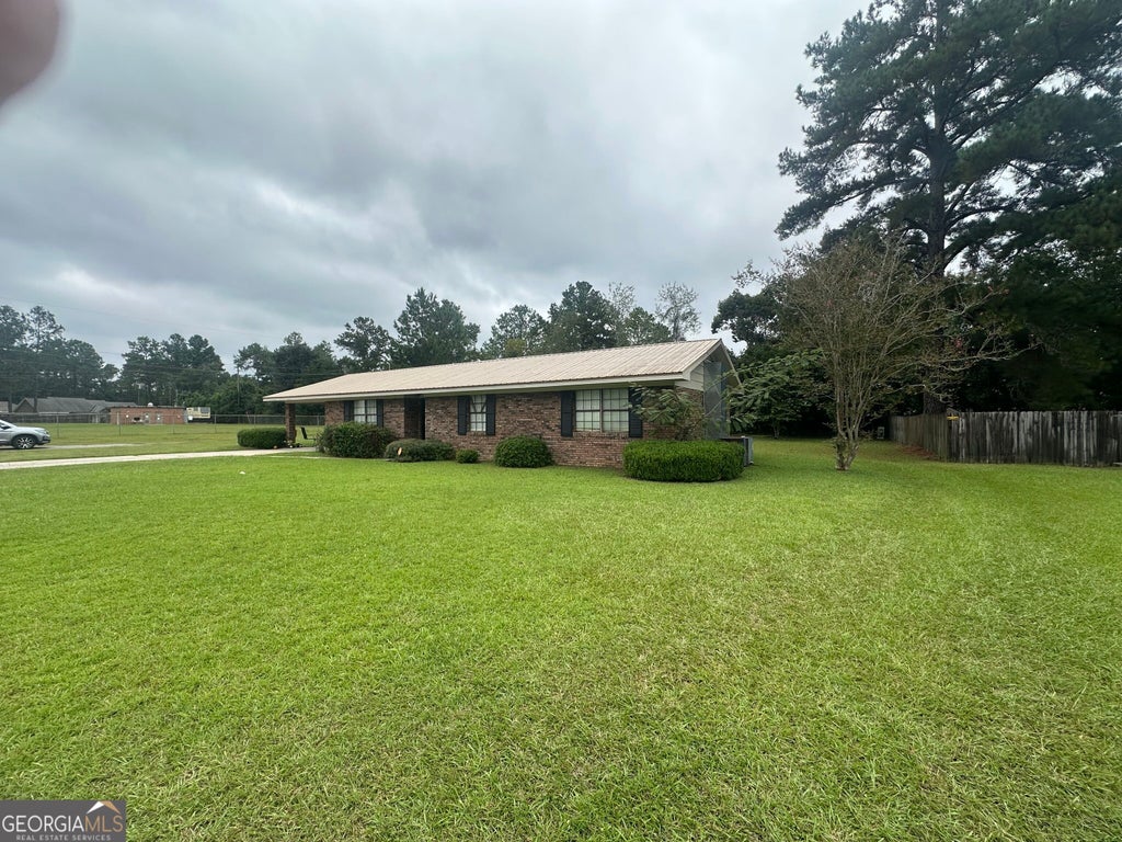 Photo of 1137 Windsor Drive, Tifton, GA 31794 (MLS # 10873734)