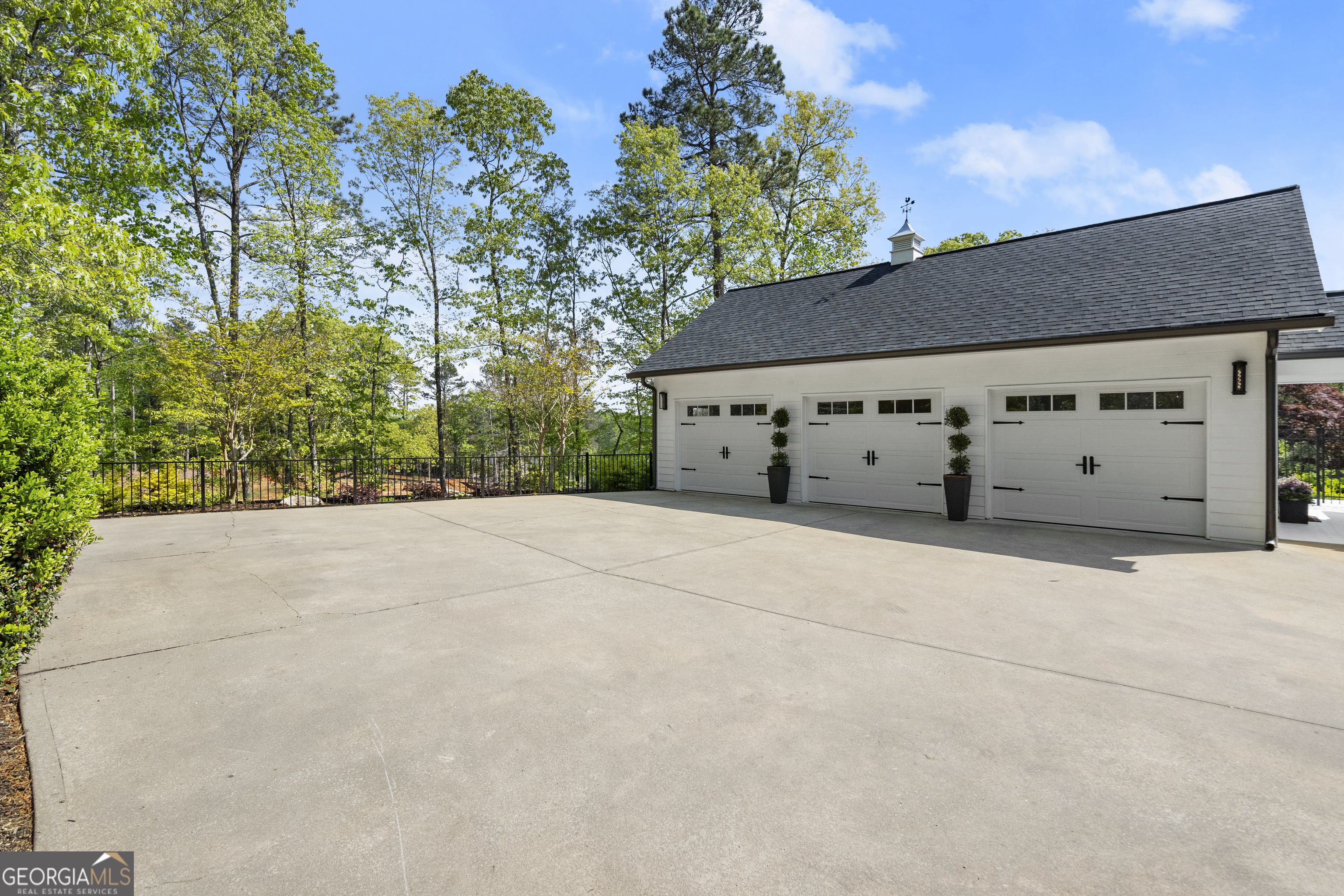 4440 Webb Bridge RD