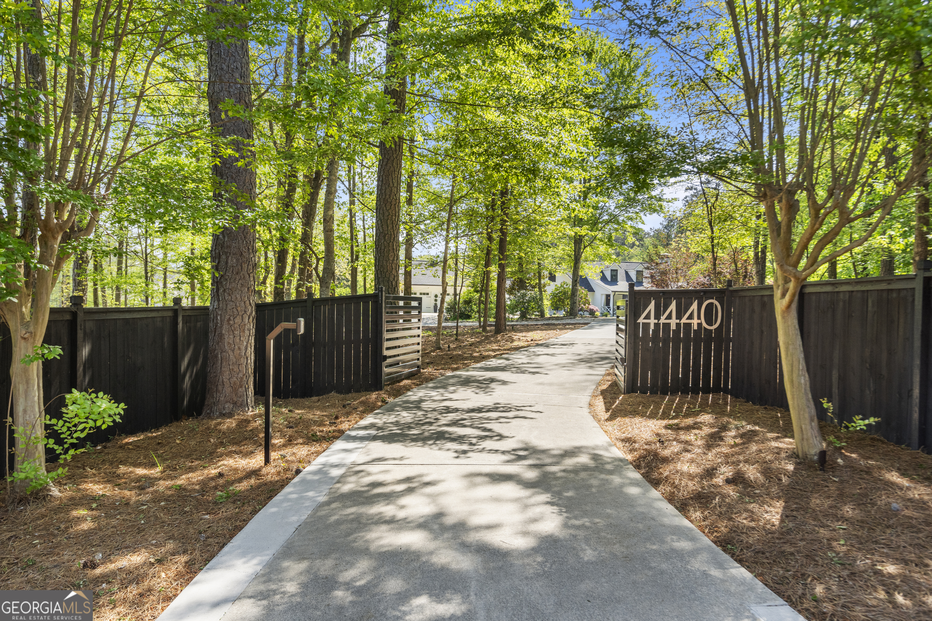 4440 Webb Bridge RD