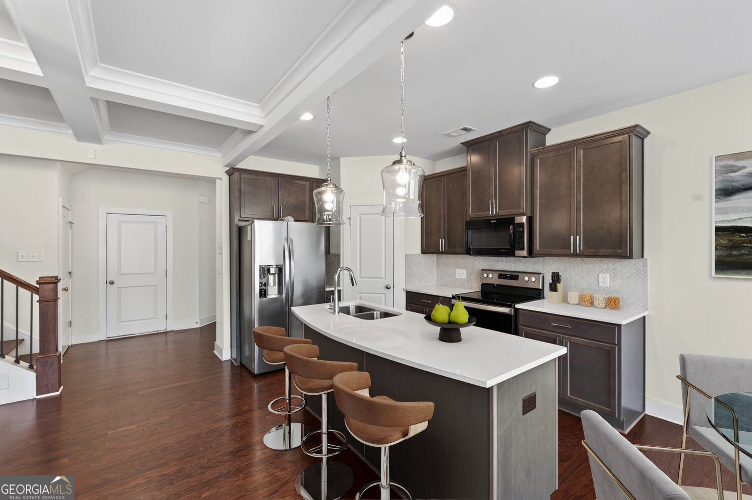 5854 Radford LOOP