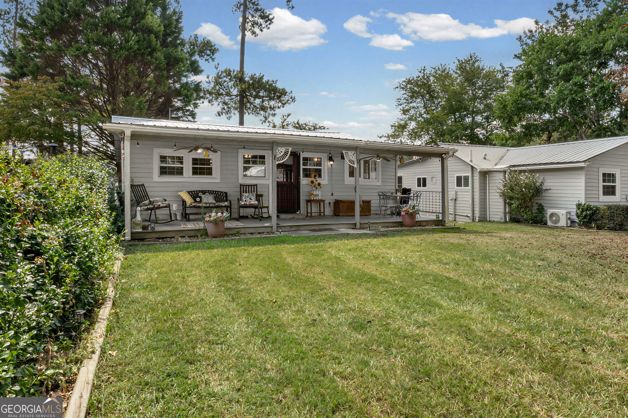 922 Clearwater RD