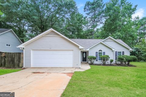 Photo of 420 Rosehill Drive, McDonough, GA 30253 (MLS # 10578922)