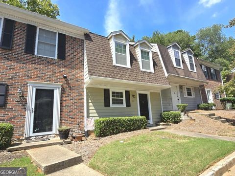 227 Quail RUN Roswell GA 30076