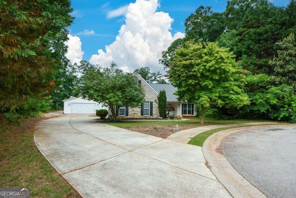 Photo of 501 Spratlin Drive, Jefferson, GA 30549 (MLS # 10770219)